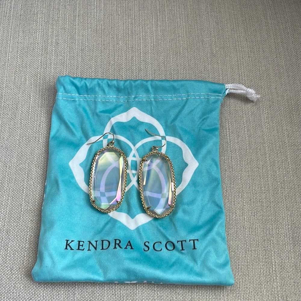 Kendra Scott Deily Earrings